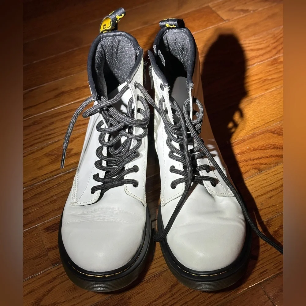 Dr. Martens White Leather Lace Up/ Zipper Closure Boots Size 4 US M